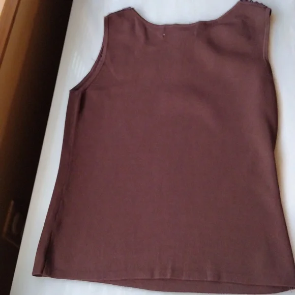 Two Knitted Shells - Picture 3 of 6